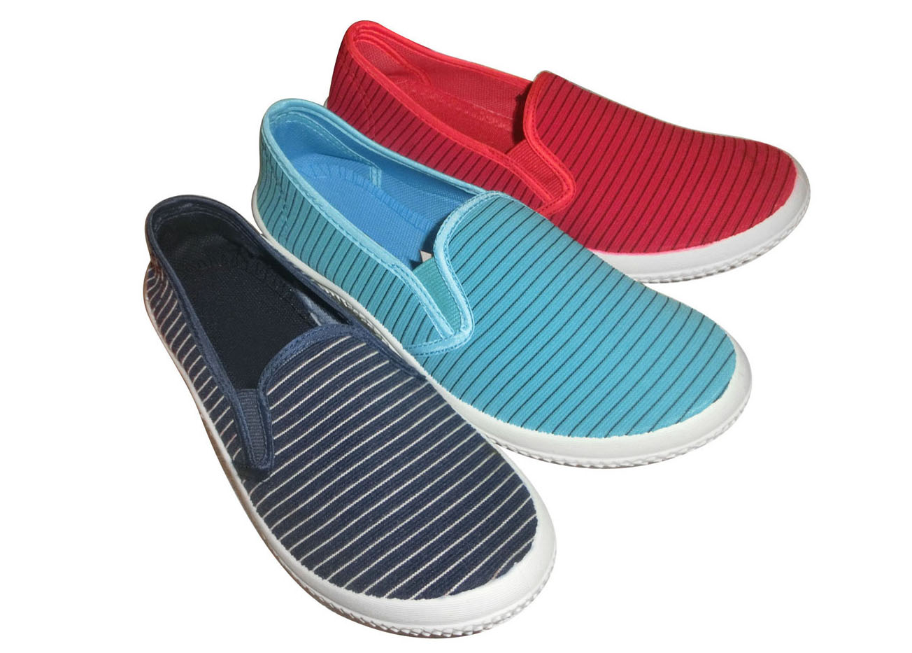New Style Slip on Kids shoes injection shoes