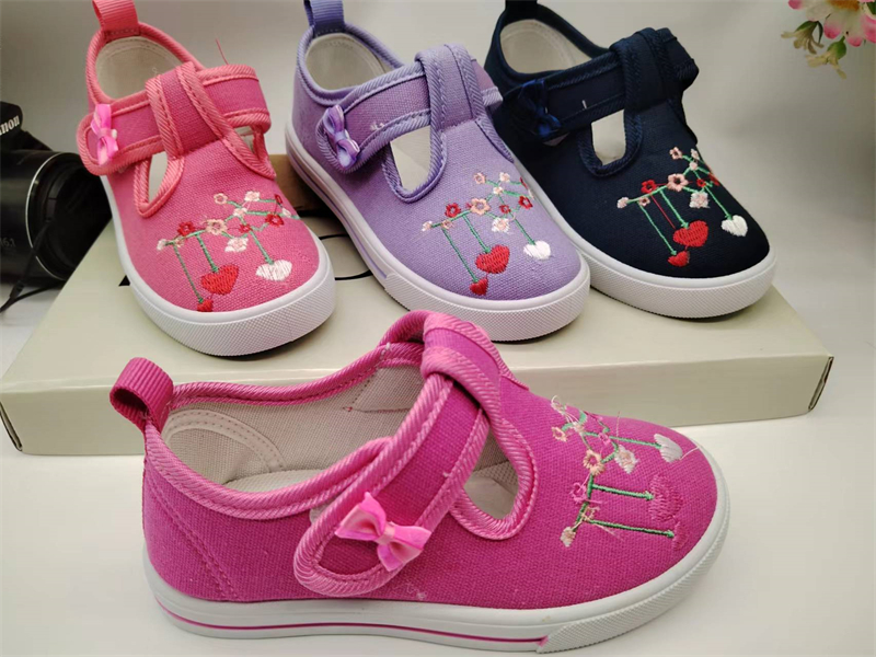 New style injection slip on dress shoes canvas shoes for kids...